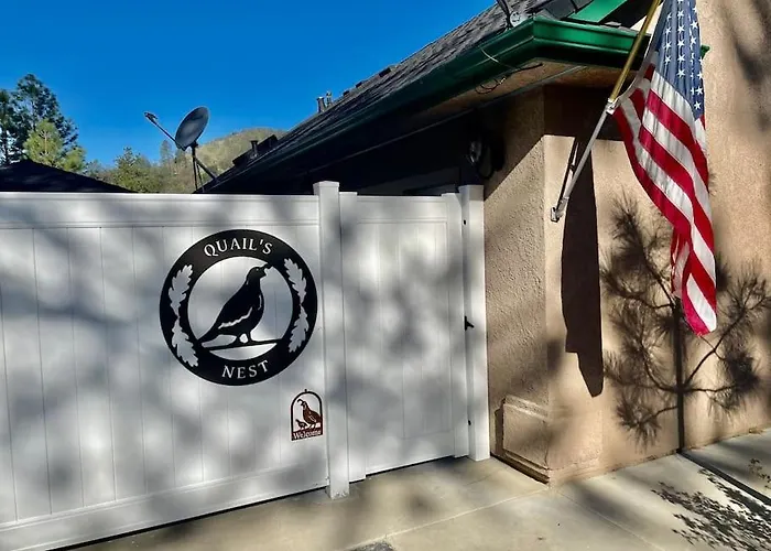 Quail Suite Hot Tub Bbq Sleeps 2