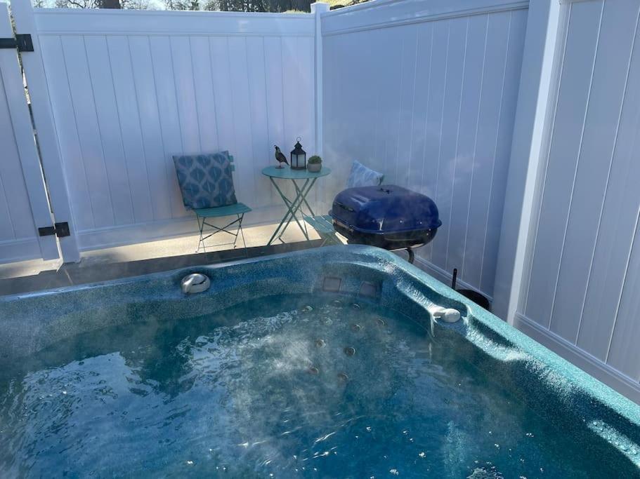 Quail Hot Tub Bbq Sleeps 2 Hébergement de vacances